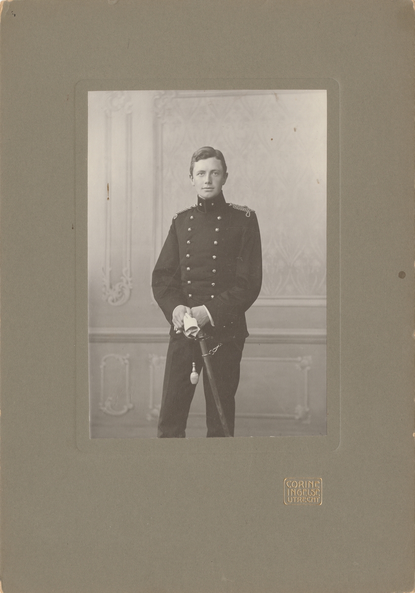 Porträtt av A.C. Perk, officer i nederländska armén.