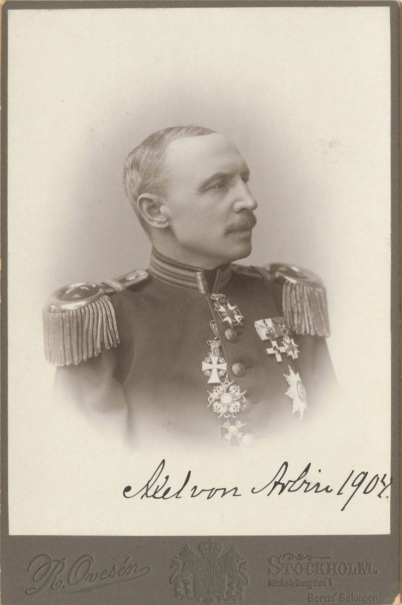 Porträtt av Axel von Arbin, överste och chef vid Södermanlands regemente I 10.