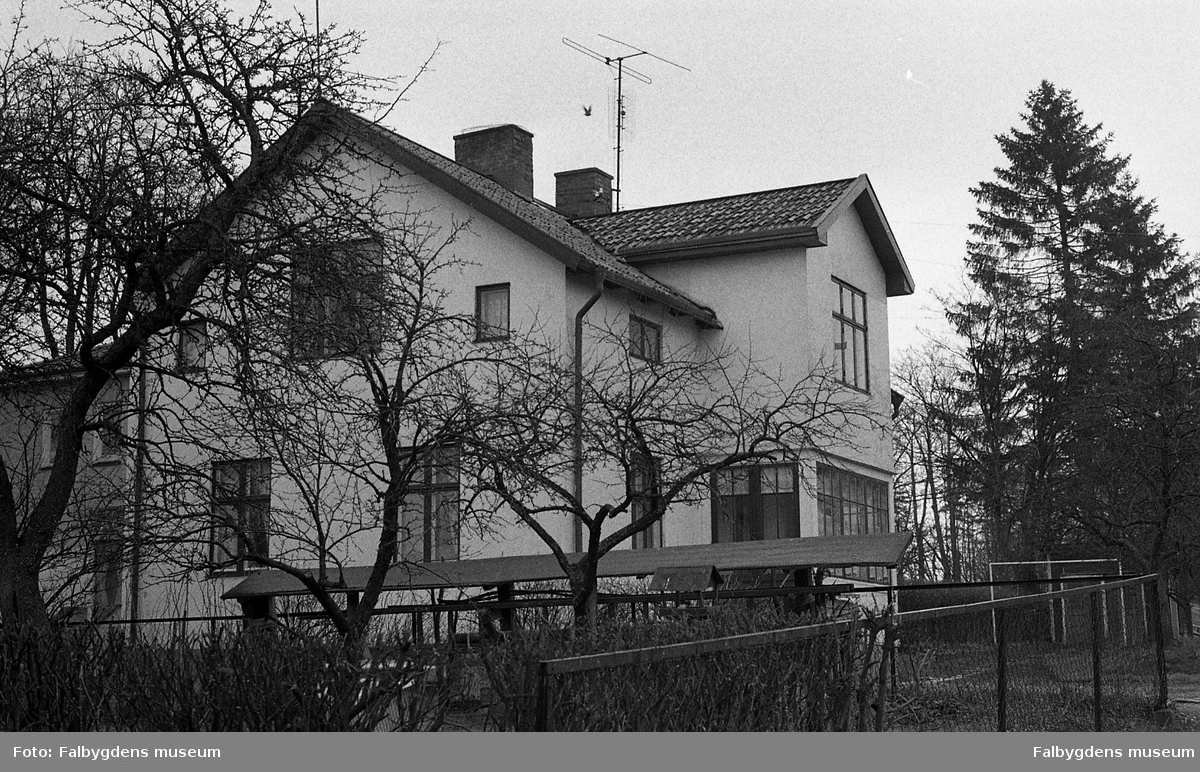 Byggnadsinventering 1972. Vagnmakaren stä 162. Bostadshus, baksida.