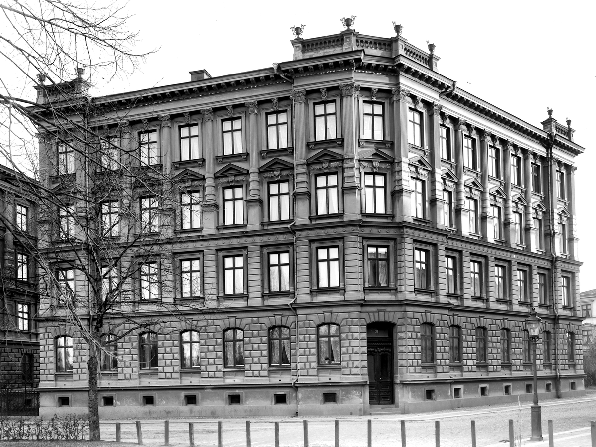 Repslagaregatan 3 i Linköping år 1910.