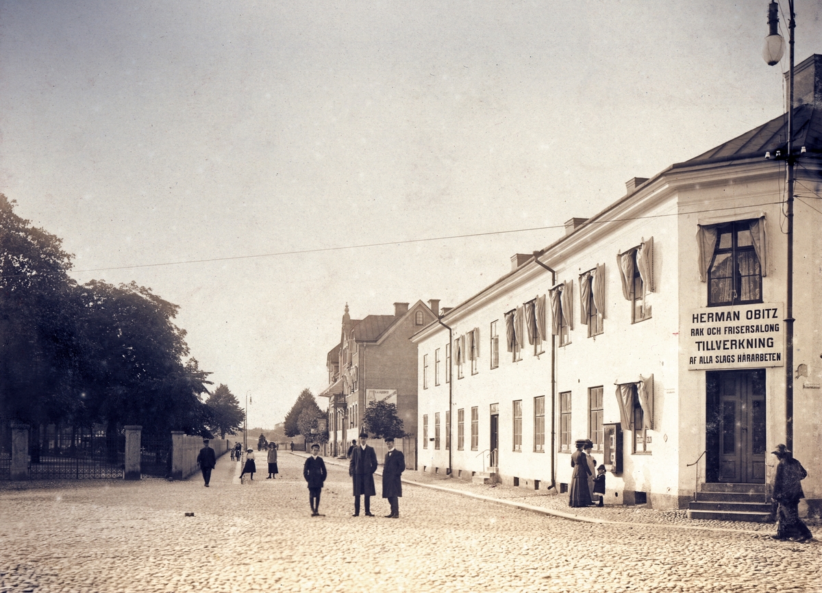 Sandgärdsgatan västerut från Västergatan. Växjö ca. 1915