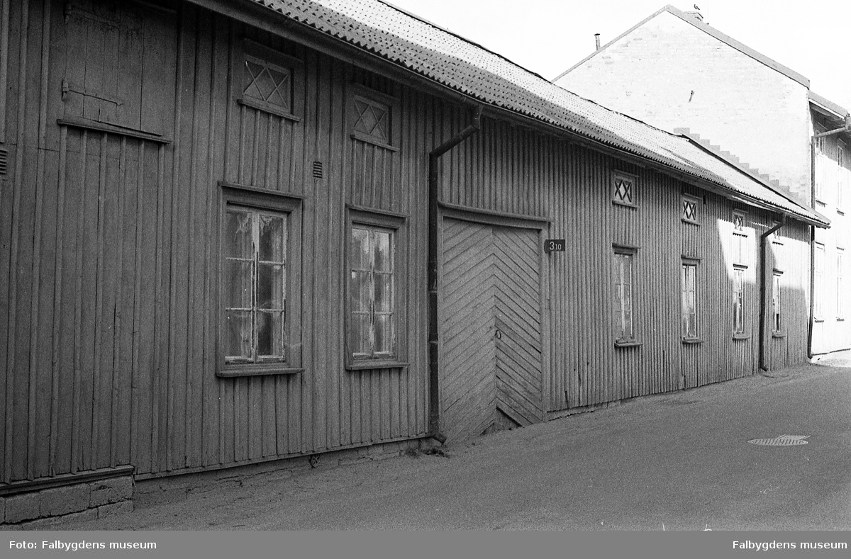 Byggnadsinventering 1972. Kemisten 6. Hus vid Nygatan.