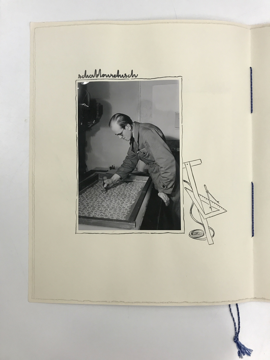 Silfa AB
Plangatan, kv Farkosten

Pärm med fotografier.
Handgjord, handillustrerad med inklistrade fotografier från olika avdelningar och produkter.

Totalt 6 fotografier, 8 sidor + omslag.

Tillverkad 1941, 
signerad (osäkert) u.m-e. -41