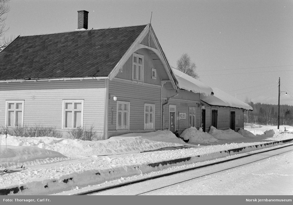 Stasjonsbygningen på Kolbu på Skreiabanen