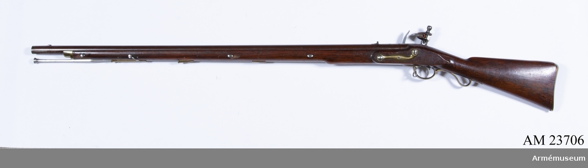 Grupp E II b.
Med flintlås, för infanteri, förändringsmodell klass II, från inköpta egelska gevär m/1794 och m/1809, m/1820-m/1840.