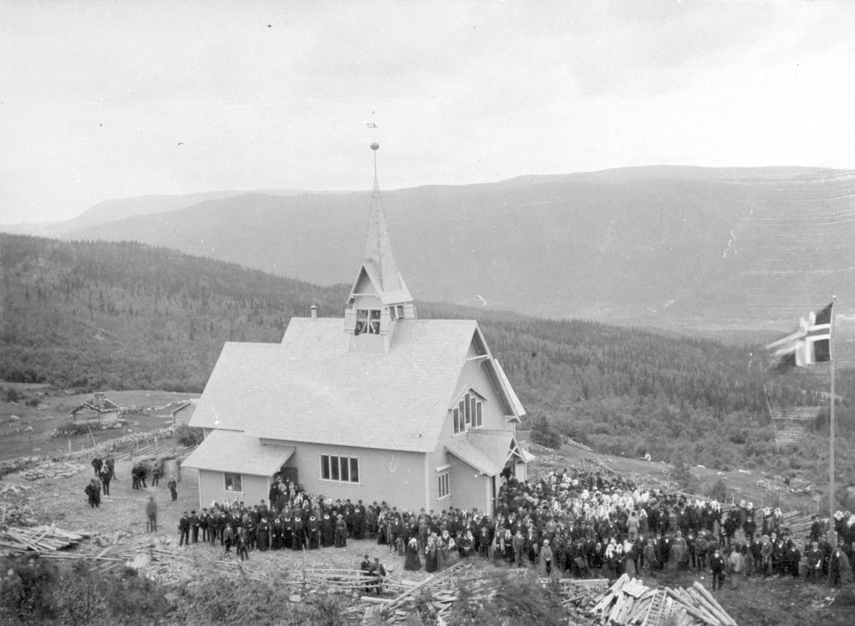 Vigsling av Hensåsen kyrkje 17.09 1902.