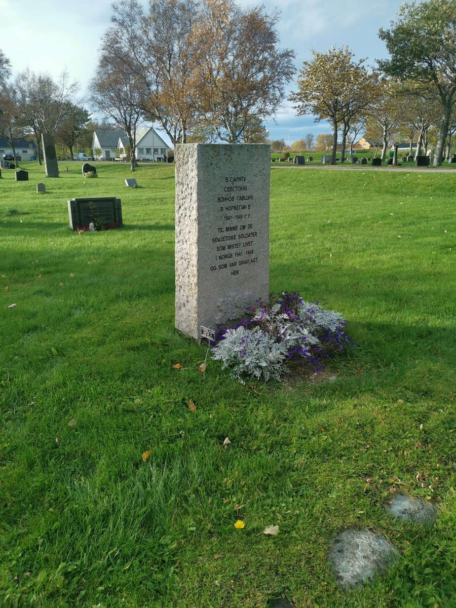 Minnestøtte ("standardstein") på Bodø kirkegård i Bodø, til minne om de sovjetiske falne som var gravlagt på denne kirkegården. Gravene ble flyttet til Tjøtta i 1951.