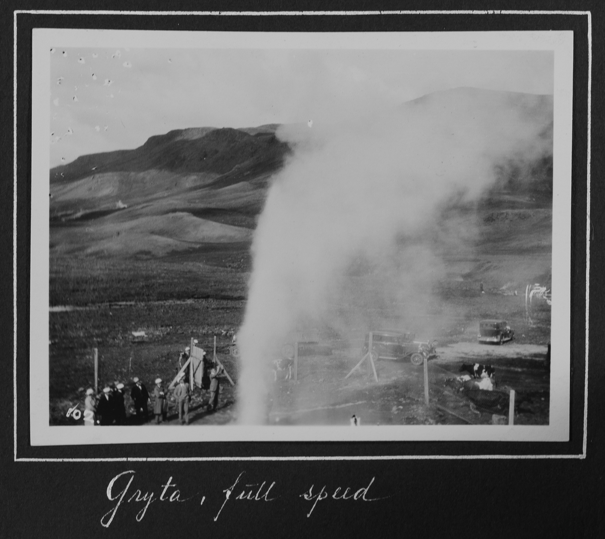 Fra 1000 årsfesten for Alltinget på Island i 1930.  Gryta, "full speed"