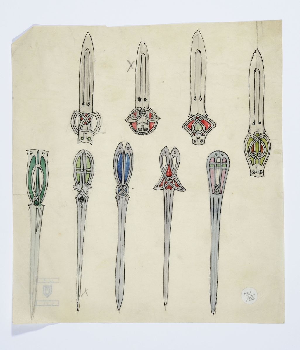 Skisse av ni brevkniver med dragemotiv og grotesker
