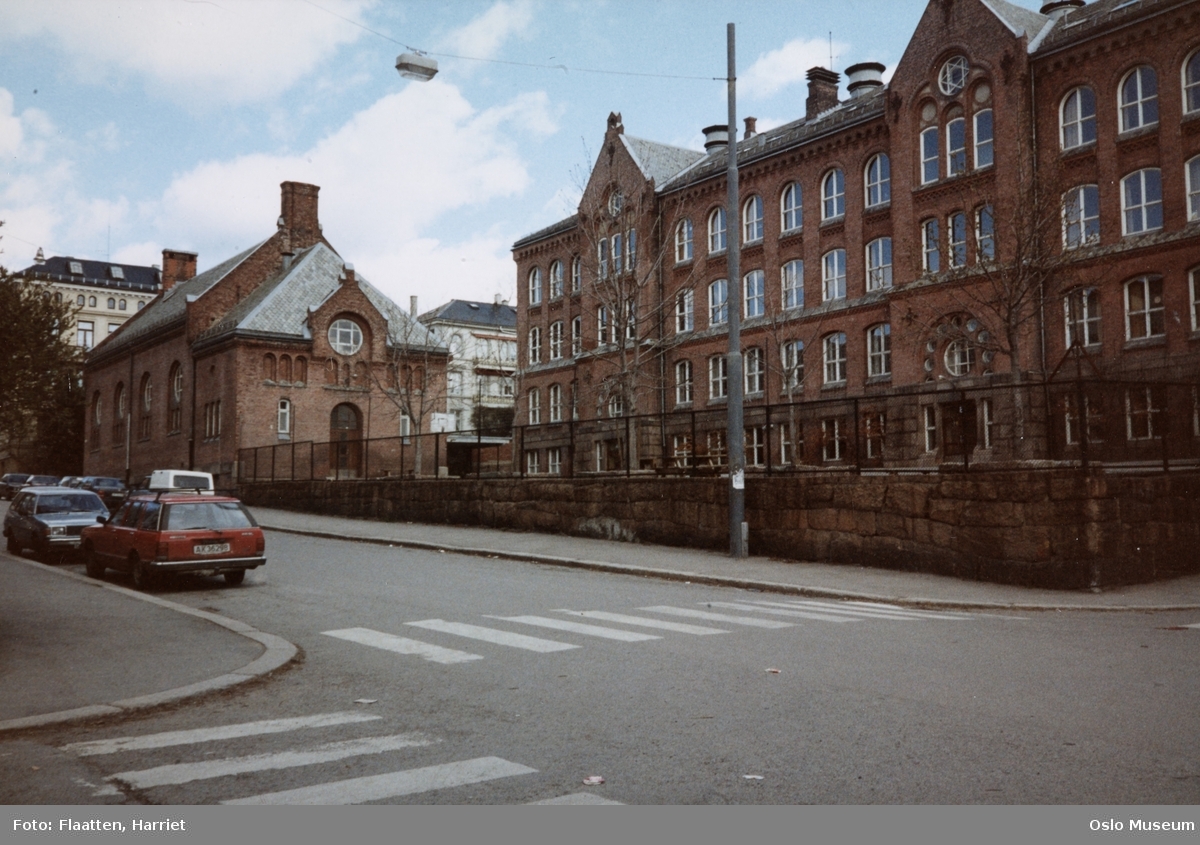 gatekryss, biler, Bolteløkka skole