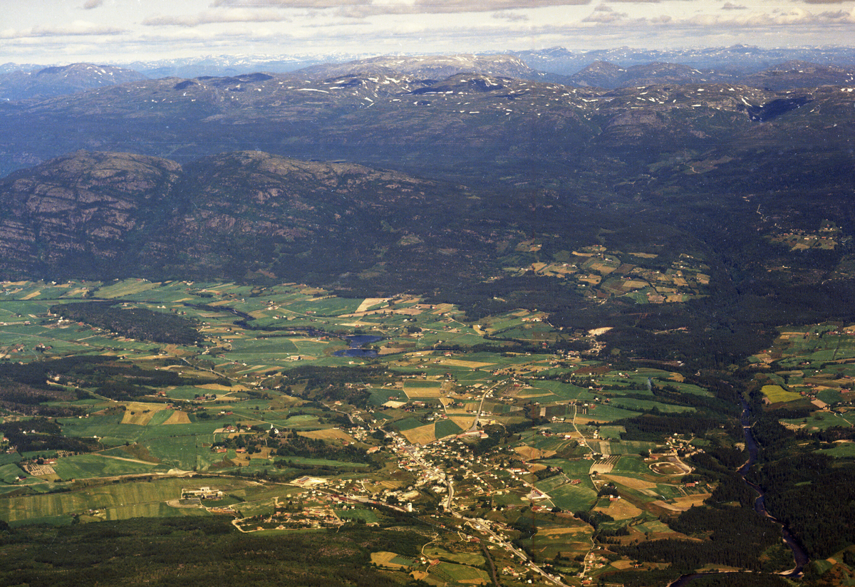 Flyfoto av Bø, tatt 13.7.1967