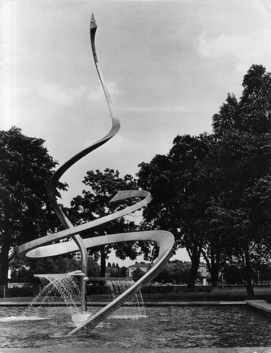 Skulptur, Fontän, Spiral åtbörd, 1954. 