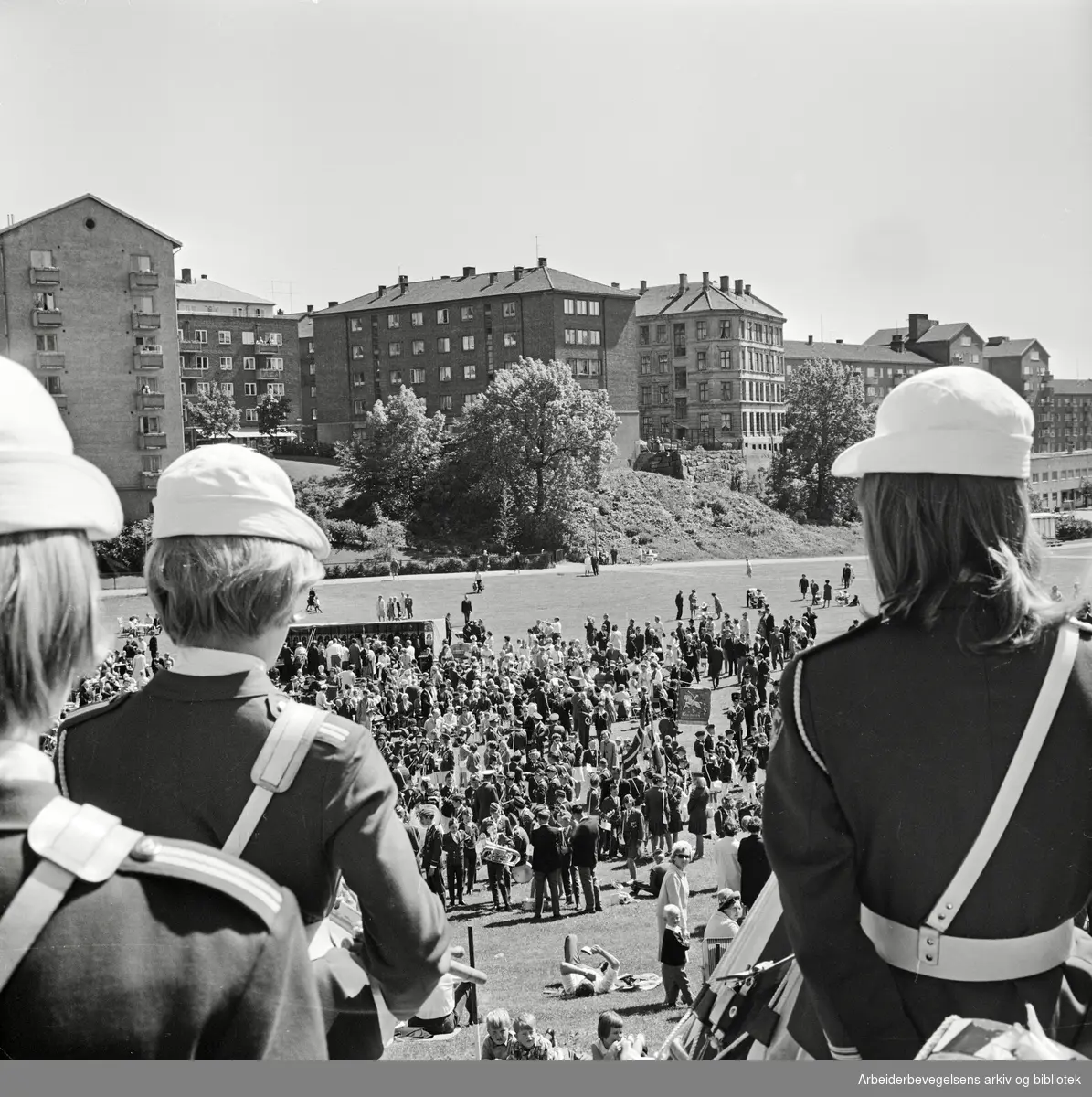 Sagene skoles musikkorps arrangerer musikkstevne i Iladalen. 11.06.1967.