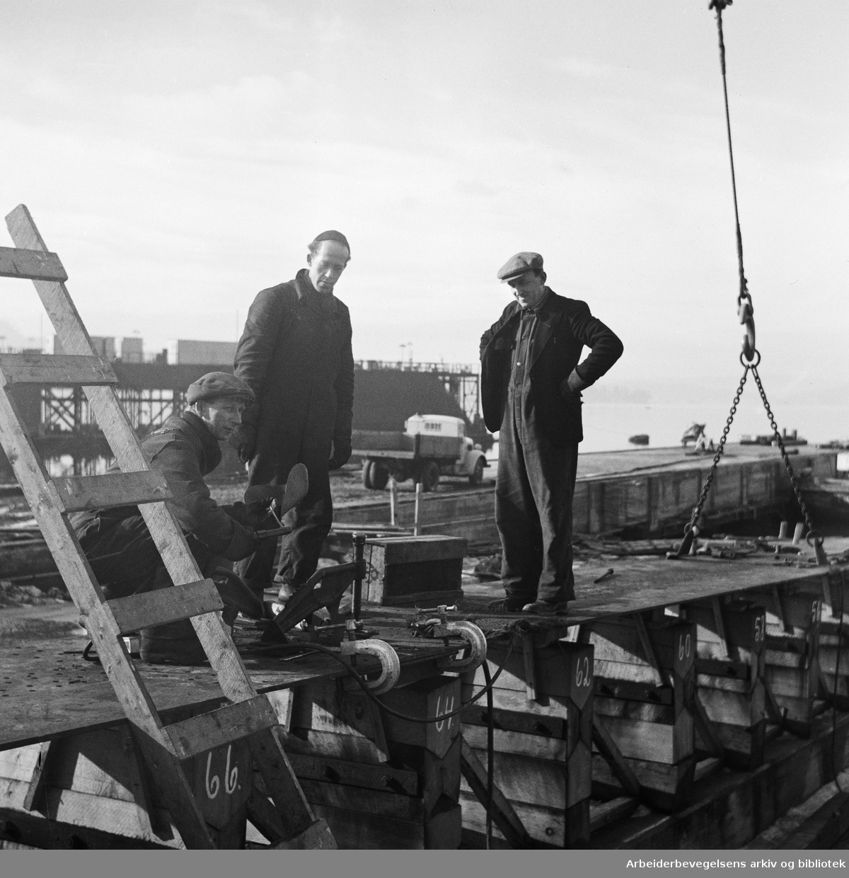 Marinens hovedverft på Karljohansvern i Horten. Mars 1952.