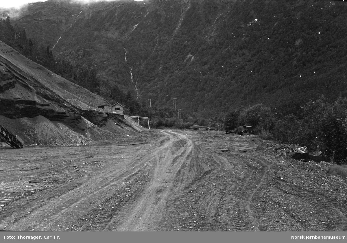 Sulitjelmabanens tidligere trase ved Sjønstå kort tid etter at sporet ble revet