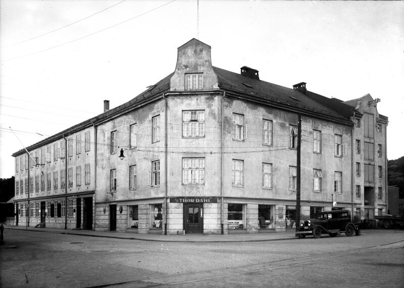 Den gamle bygningen til Thor Dahl AS. Foto: Hvalfangstmuseets fotosamling, (Foto/Photo)