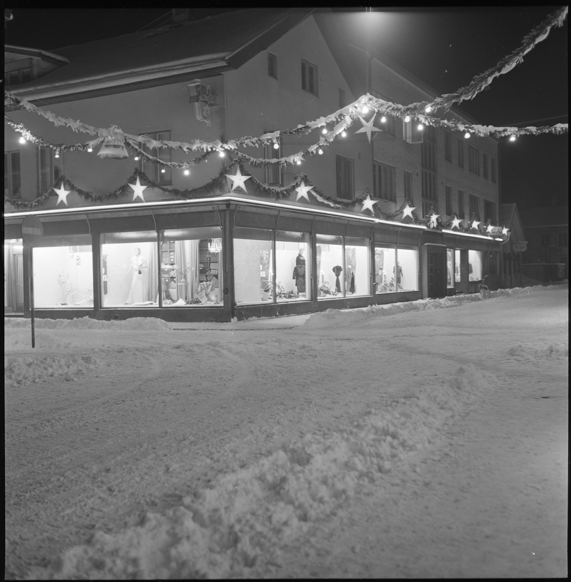 ADAs hörna i kv Pärlan, Nygatan-Kungsgatan. Dec 1950
