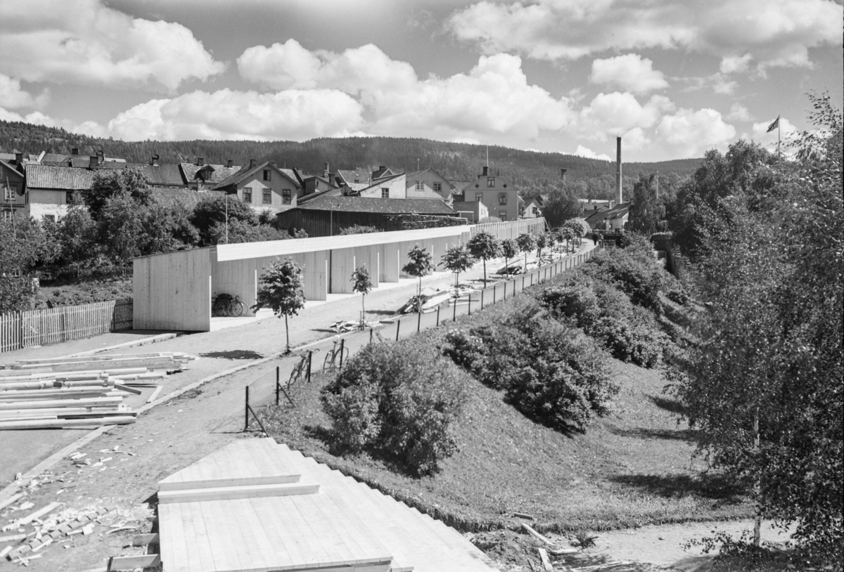 Lillehammer-utstillingen i 1937 - stands langs Brubakken