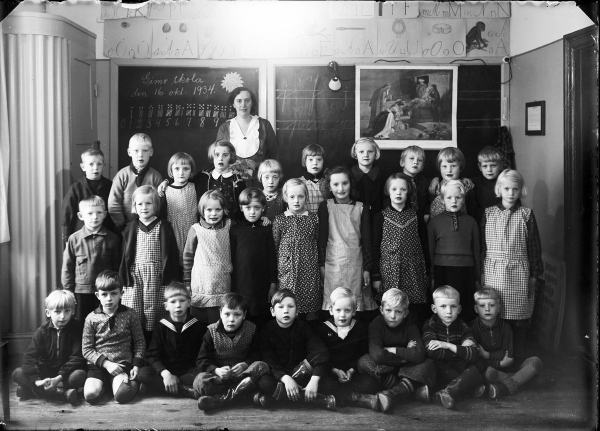 Skolklass i Gimo Folkskola, Uppland 1934