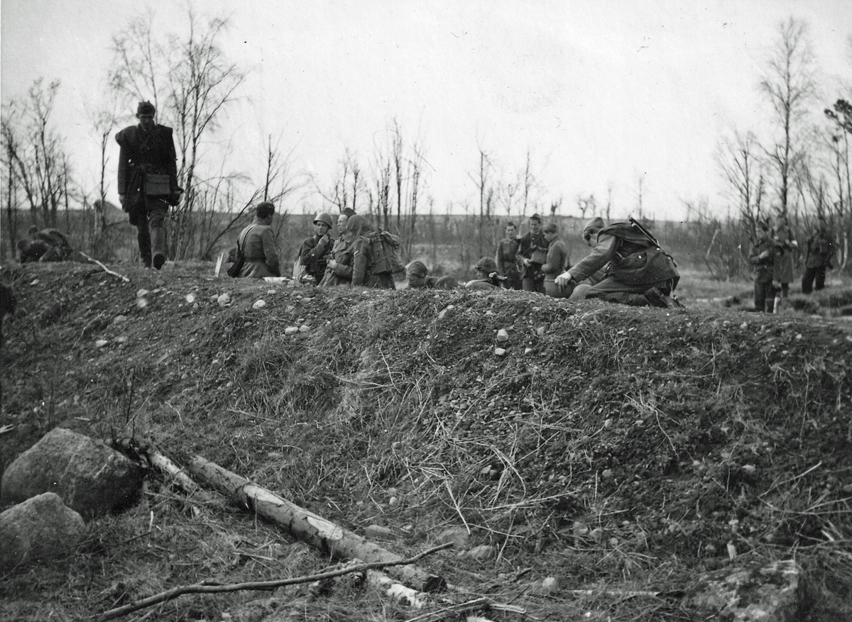 Övning vid Torrnäset på Kråks skjutfält på 1950-talet ...