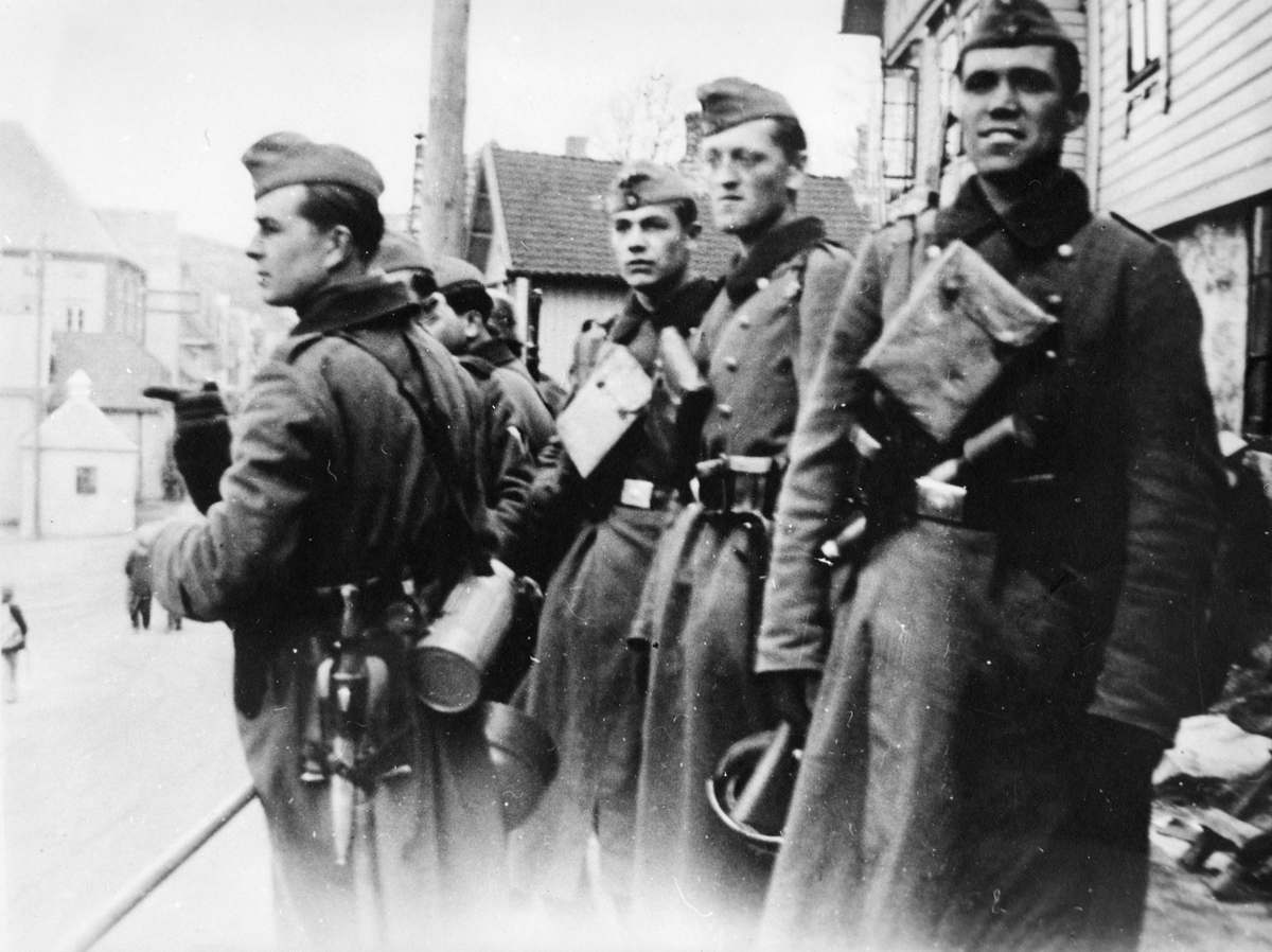 Tyske soldater på Bradbenken om morgenen