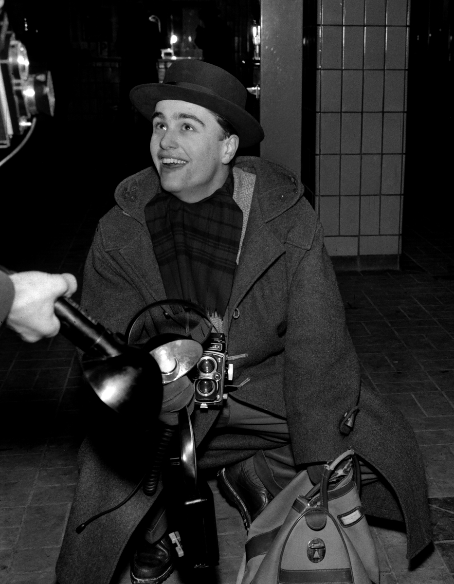 Östgöta Correspondentens fotograf Magnus Johnson,  1958.