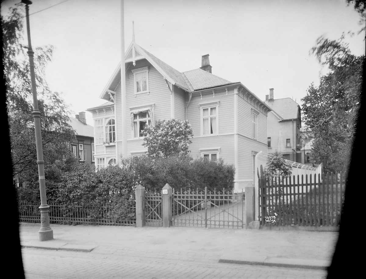 Jensens villa (Titan), Collets gate 39, Oslo. Fotografert 1923.