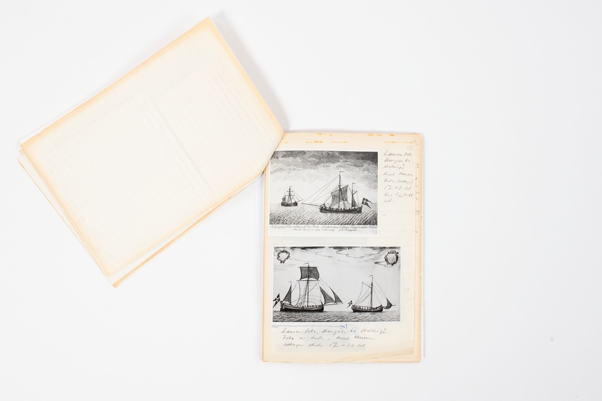 Handskriven manus till en skrift över 1600-1700tals fartyg. Manusen består av insamlade fotografier och reprofotograferade bilder med fartygsmotiv från äldre segelfartyg. Bilderna är uppklistrat på skrivpapper och försedd bild handskrivna bildtexter.