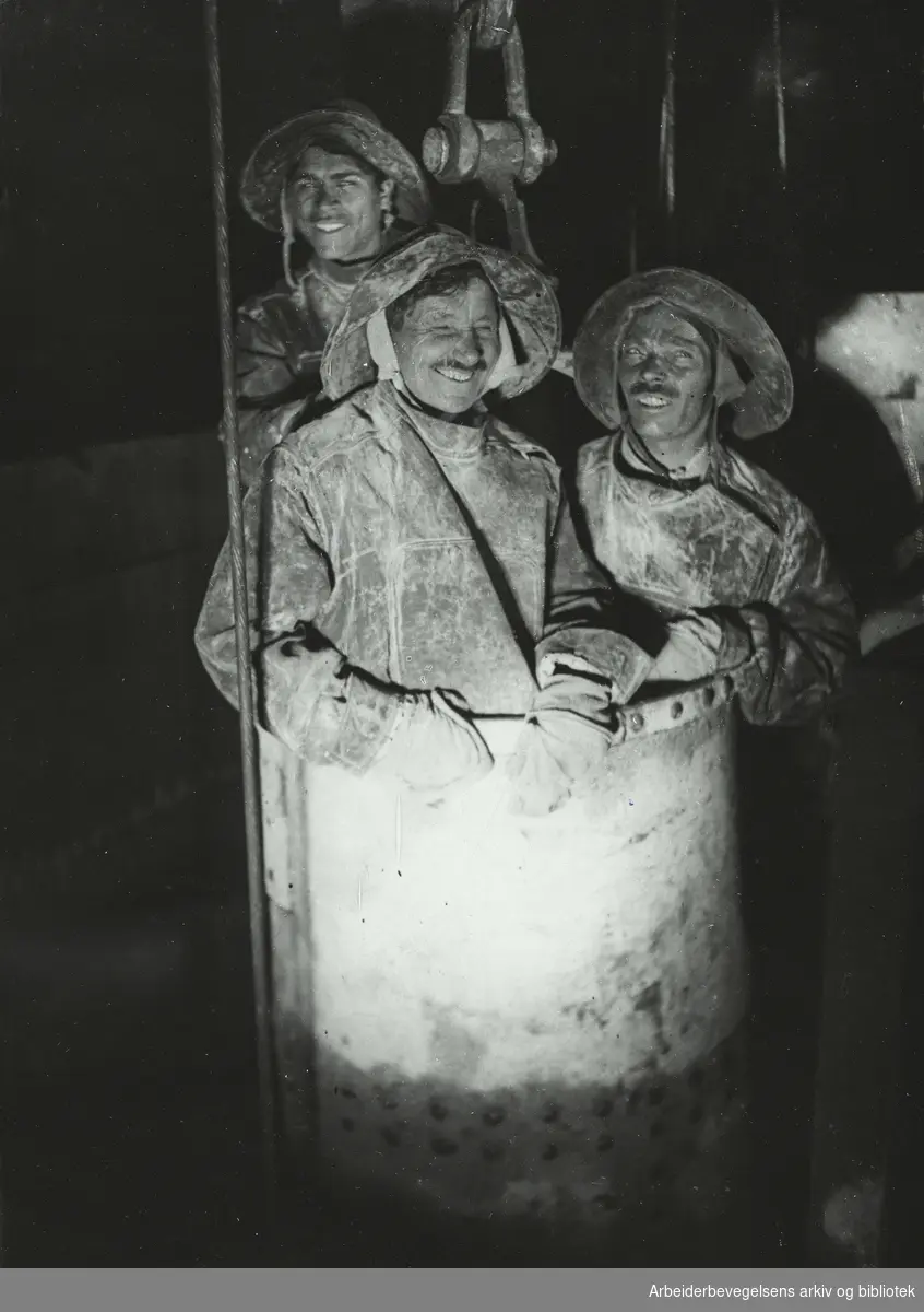 Russiske gruvearbeidere. Kiselgruver. Ural. Arbeidermagasinet. 1931