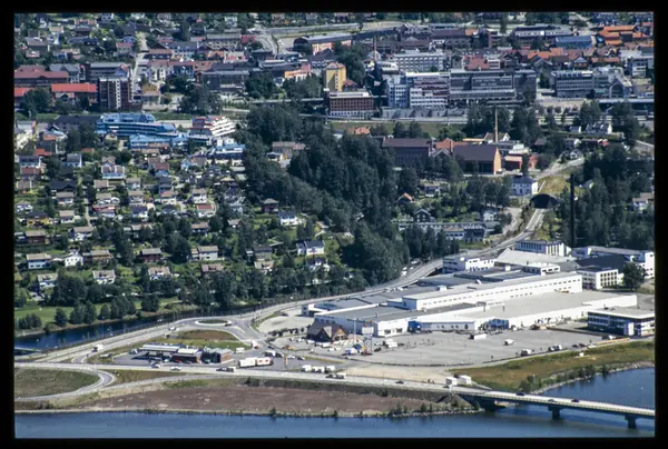 Lillehammer Like Etter OL 1994. Lillehammer By Med Strandtorget Og ...