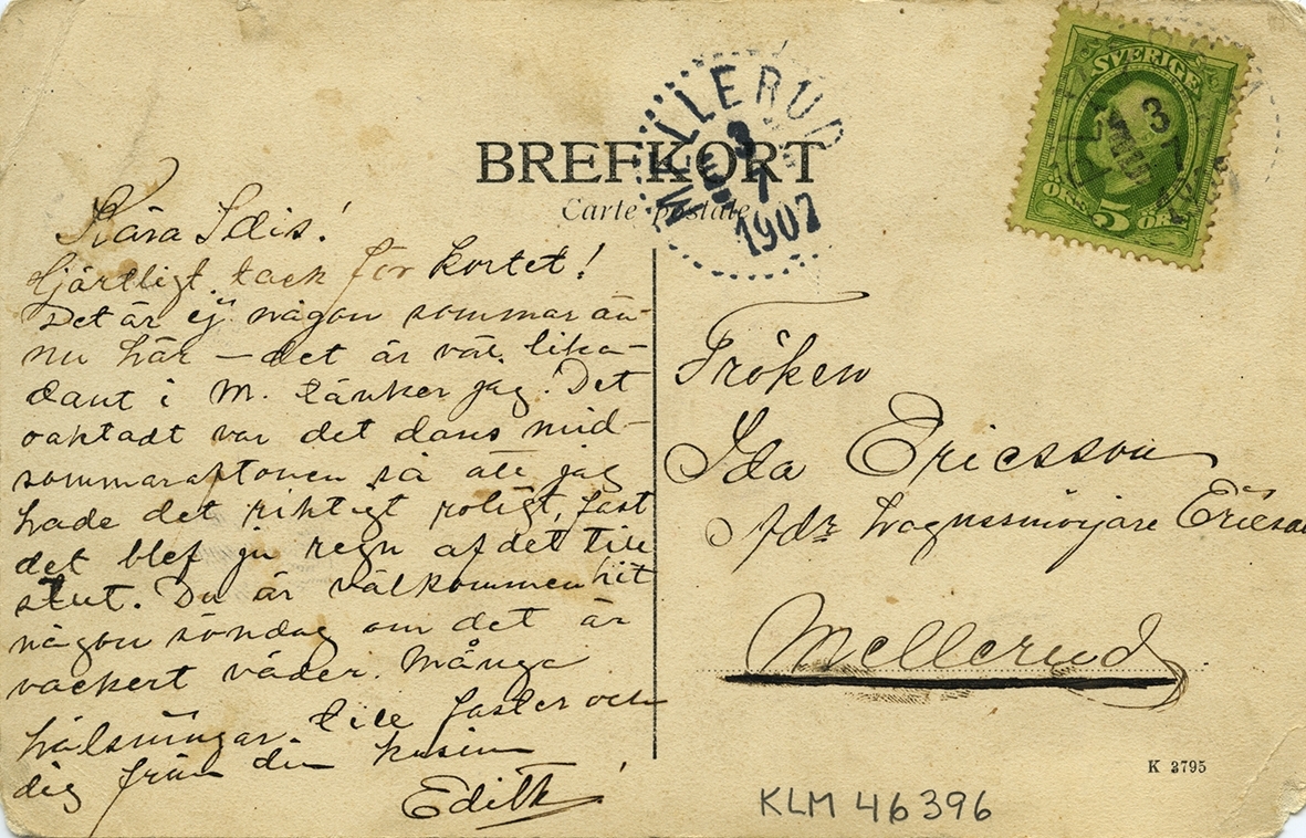 Text på vykort: "Utsigt från Nya Kyrktornet, Vestervik". (= Sankt Petri kyrka) Brefkort/Carte postale. Poststämplat 3 juli 1907.