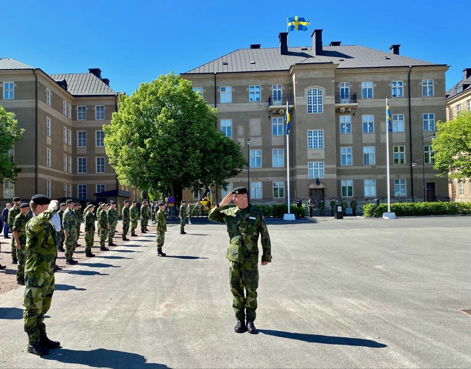 Byte av regementschef för Skaraborgs regemente, 2021-06-16. Pågående regch Stefan Pettersson tar emot regementet.