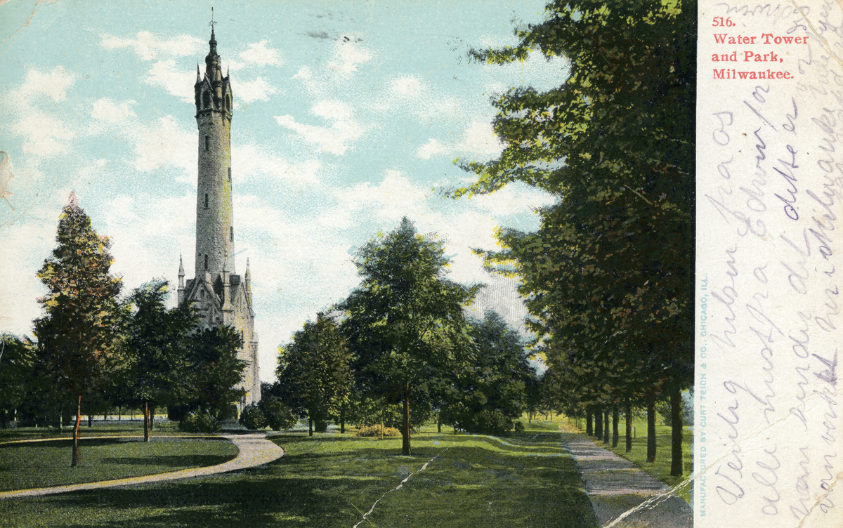 Postkort med motiv av Water Tower & Park, Milwaukee
