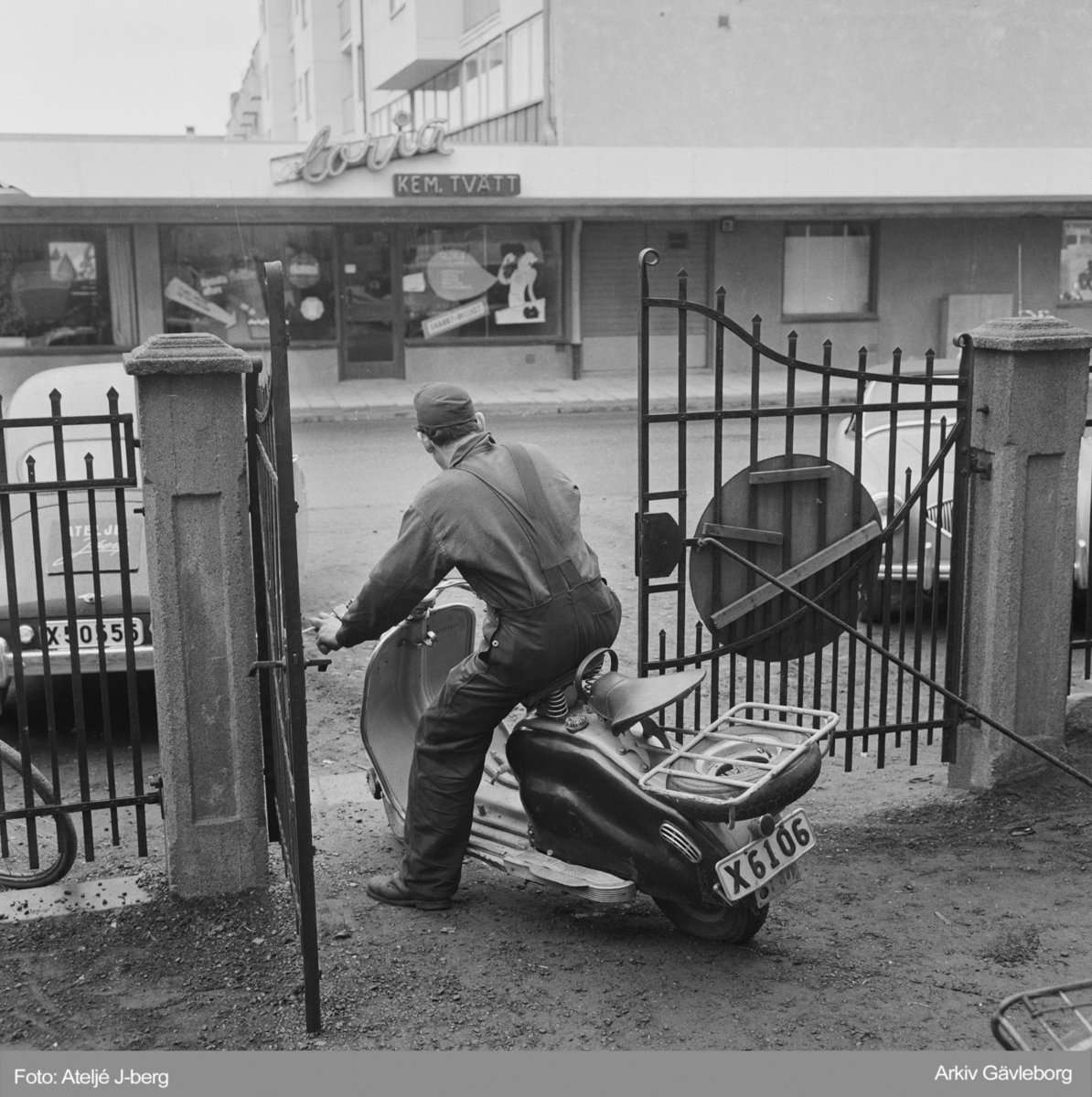 Laurells Gävle, 1959. Låg vid hörnet på Södra Kungsgatan - Timmermansgatan.