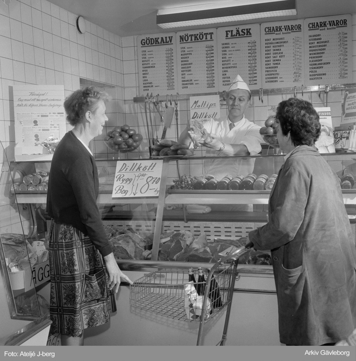 Å-Jis livsmedel 1961. Hillmansgatan 24, Gävle.