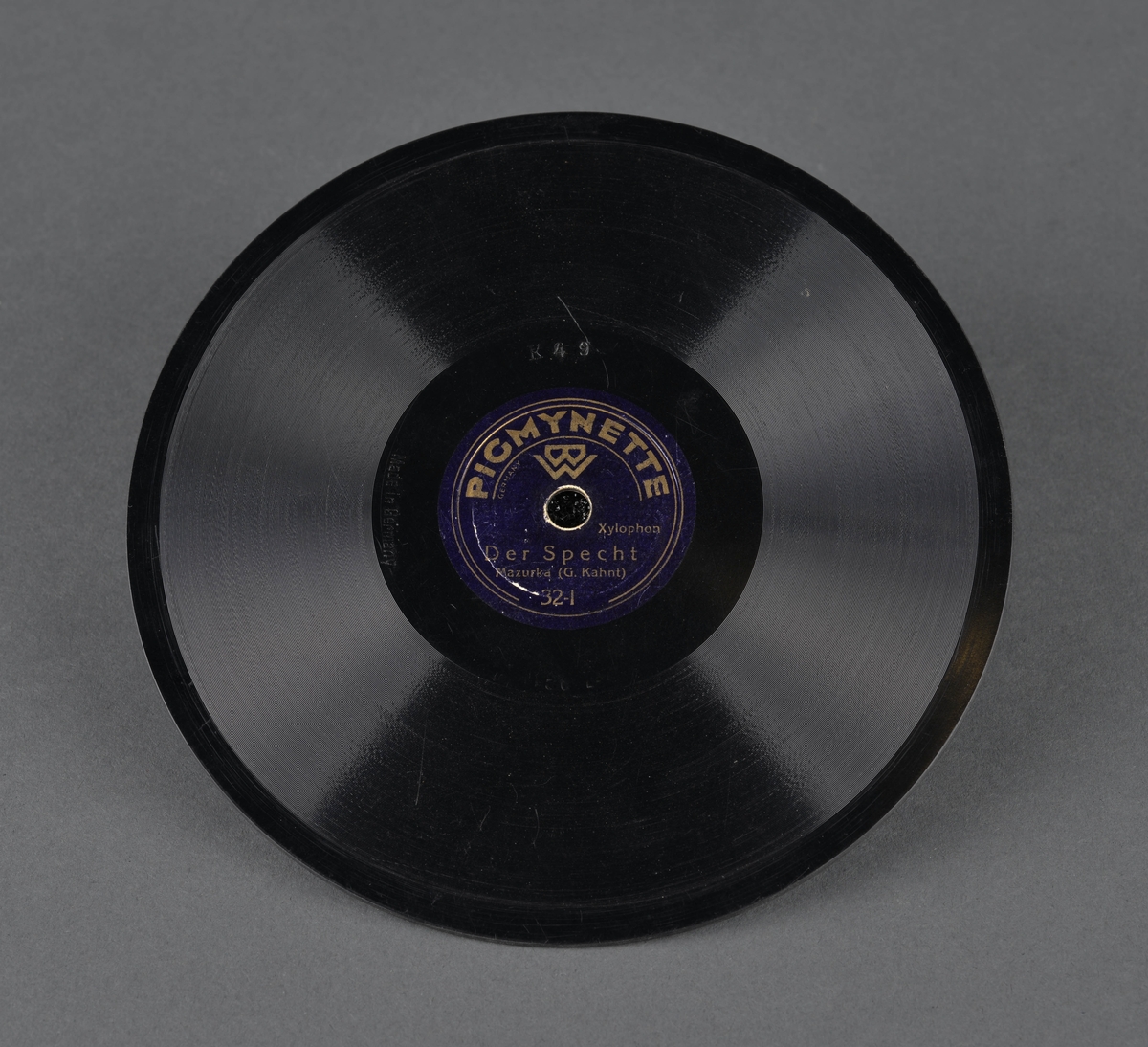 Grammofonplate, singel
Side 1: Kinstreiter, galopp (Albert)
Side 2: Der Specht, mazurka (G.Kahnt)