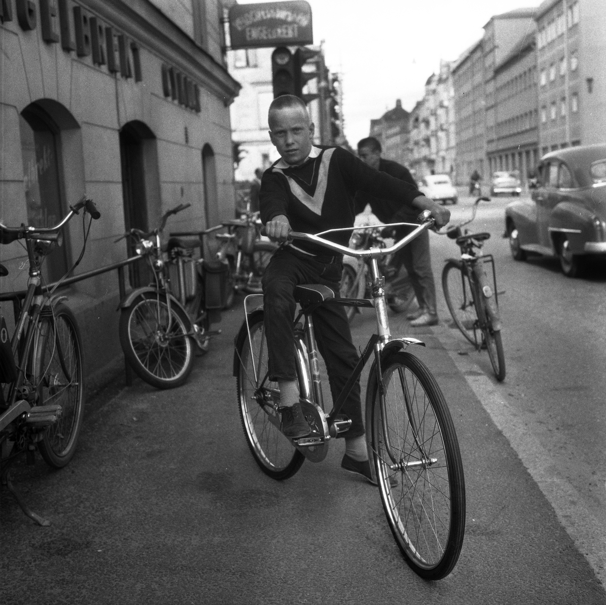 Cykeln åter till heders. 
16 juli 1959.