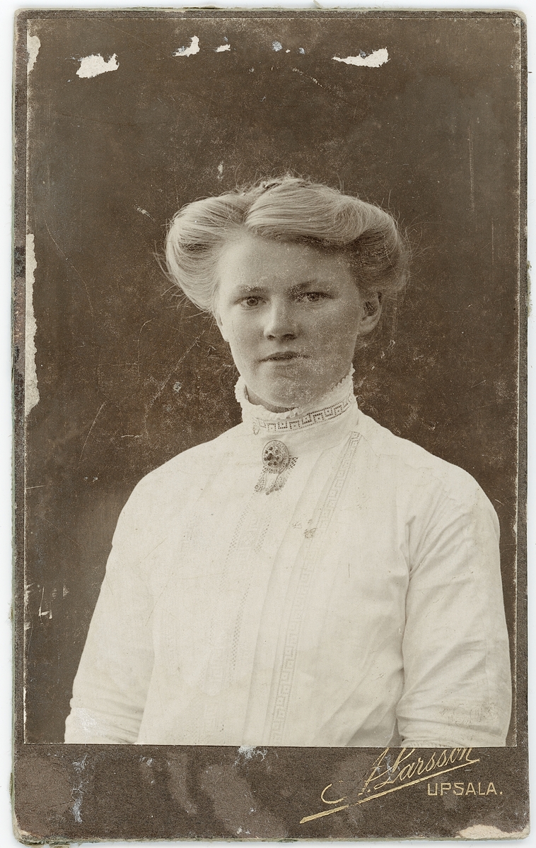 Kabinettsfotografi - Hulda A, Uppsala 1913