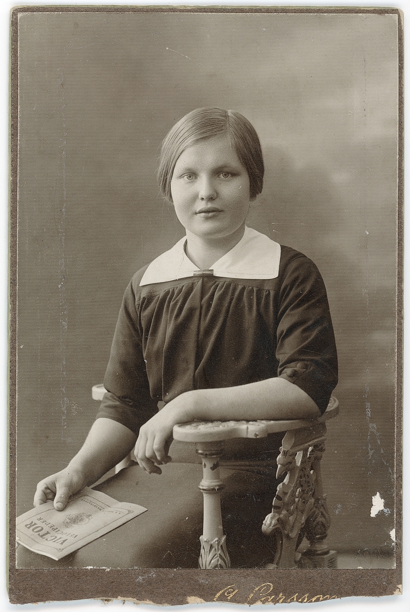 Kabinettsfotografi - Elvira, Uppsala 1915