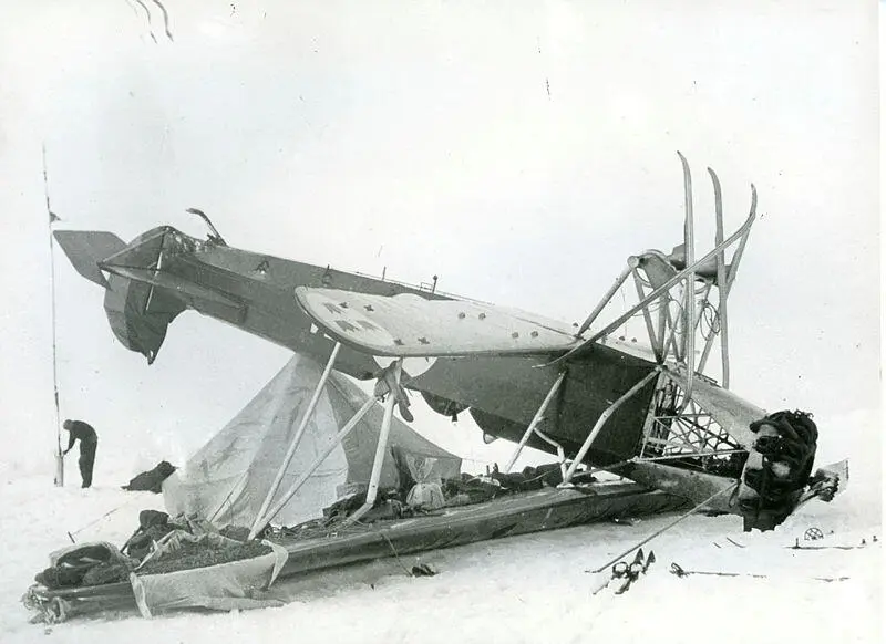 Bildet viser fly av typen Fokker.