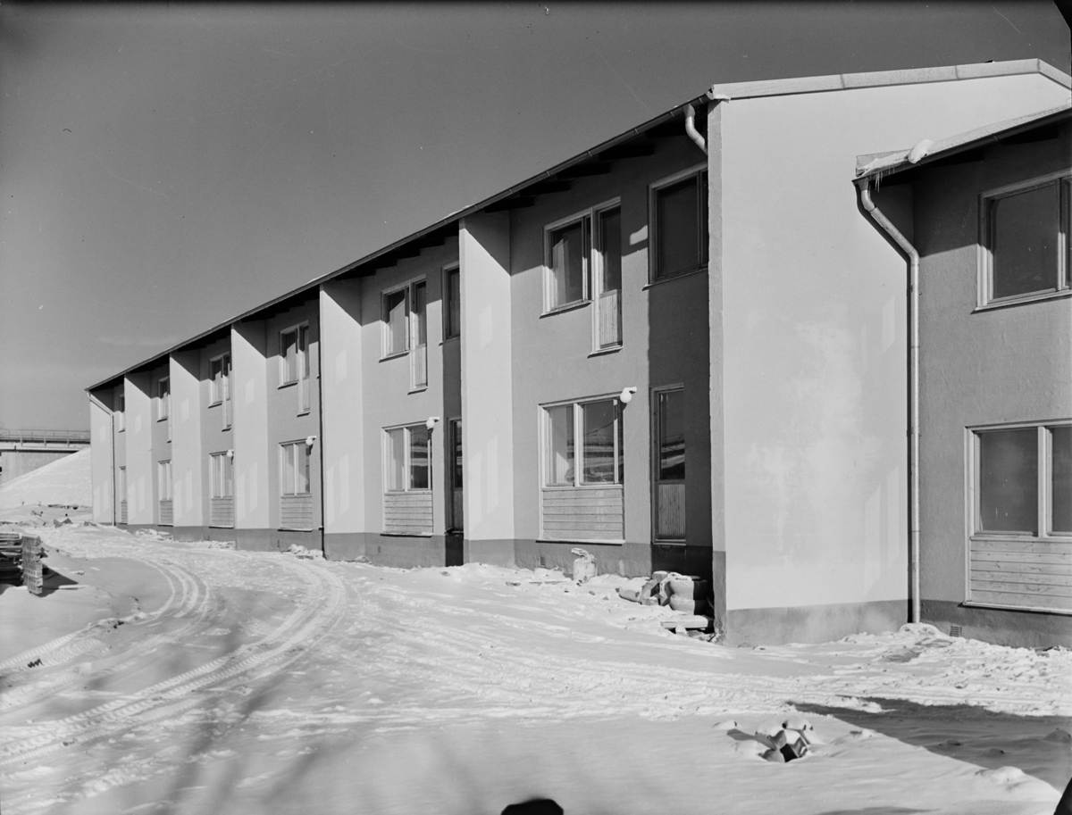 Yxhults Försäljnings AB, exteriörer radhus i kvarteret Gummibandet ...