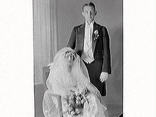 Bröllopsbilder, 3 st. Gustav Berntsson med fru och på en bild ytterligare ett par.