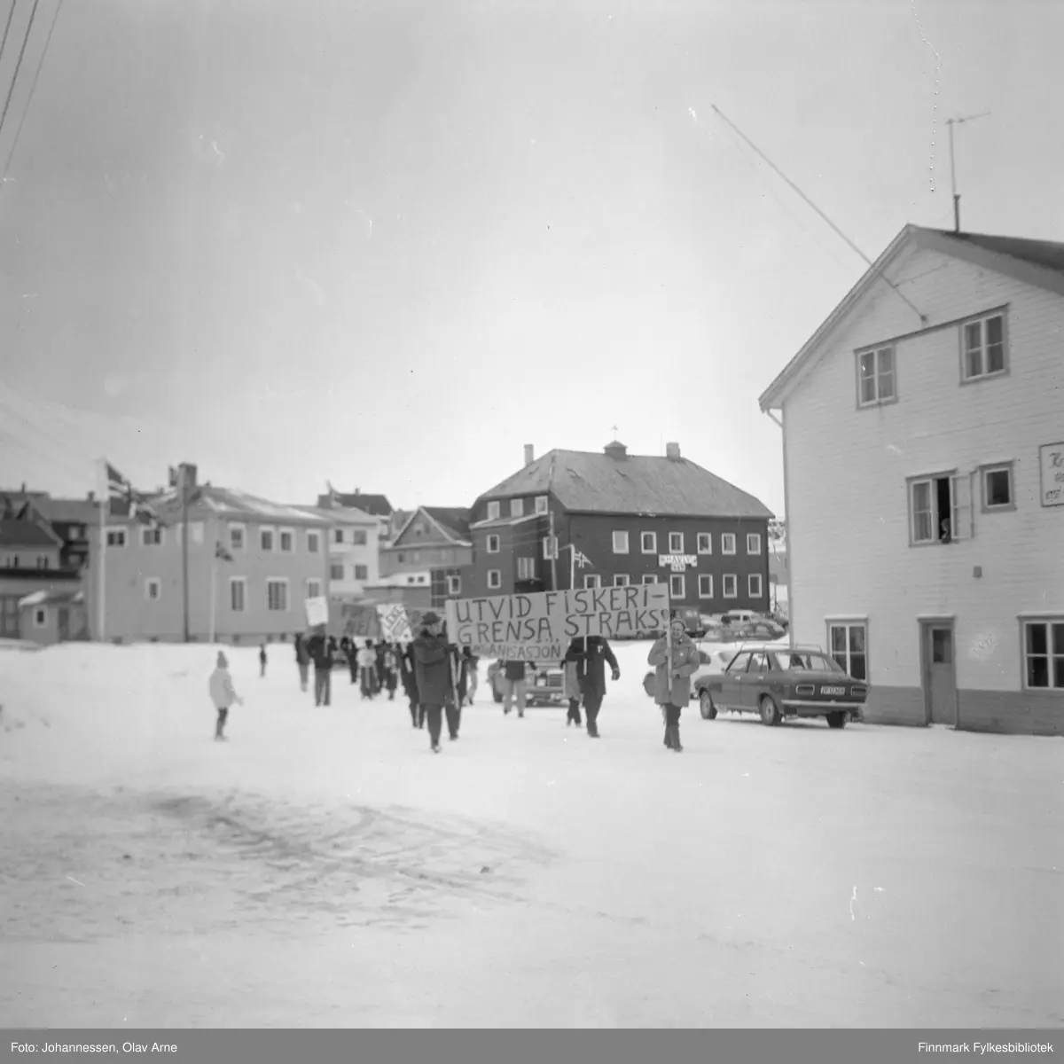 1-maitog-utenfor-kr-voie-fiskebruk-i-b-tsfjord-til-h-yre