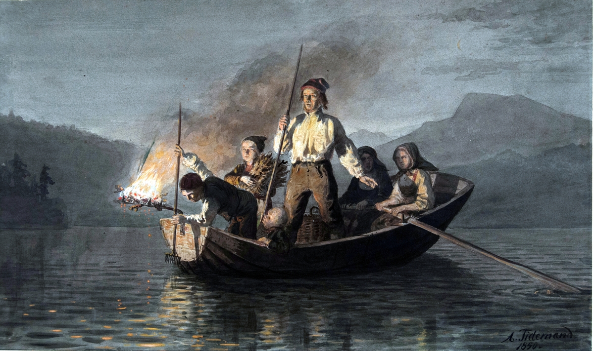 Menn og kvinner i robåt utstyrt med fakler og fiskeredskaper.