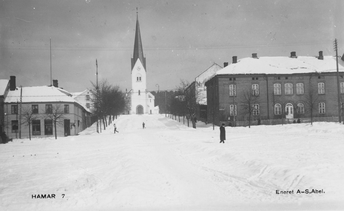 Postkort, Hamar, Stortorget, Jønsrudgården, Hamar domkirke, Munchgården, vinter