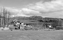 Bodø sentrum i ruiner etter tyske bombeangrep den 27. mai 19