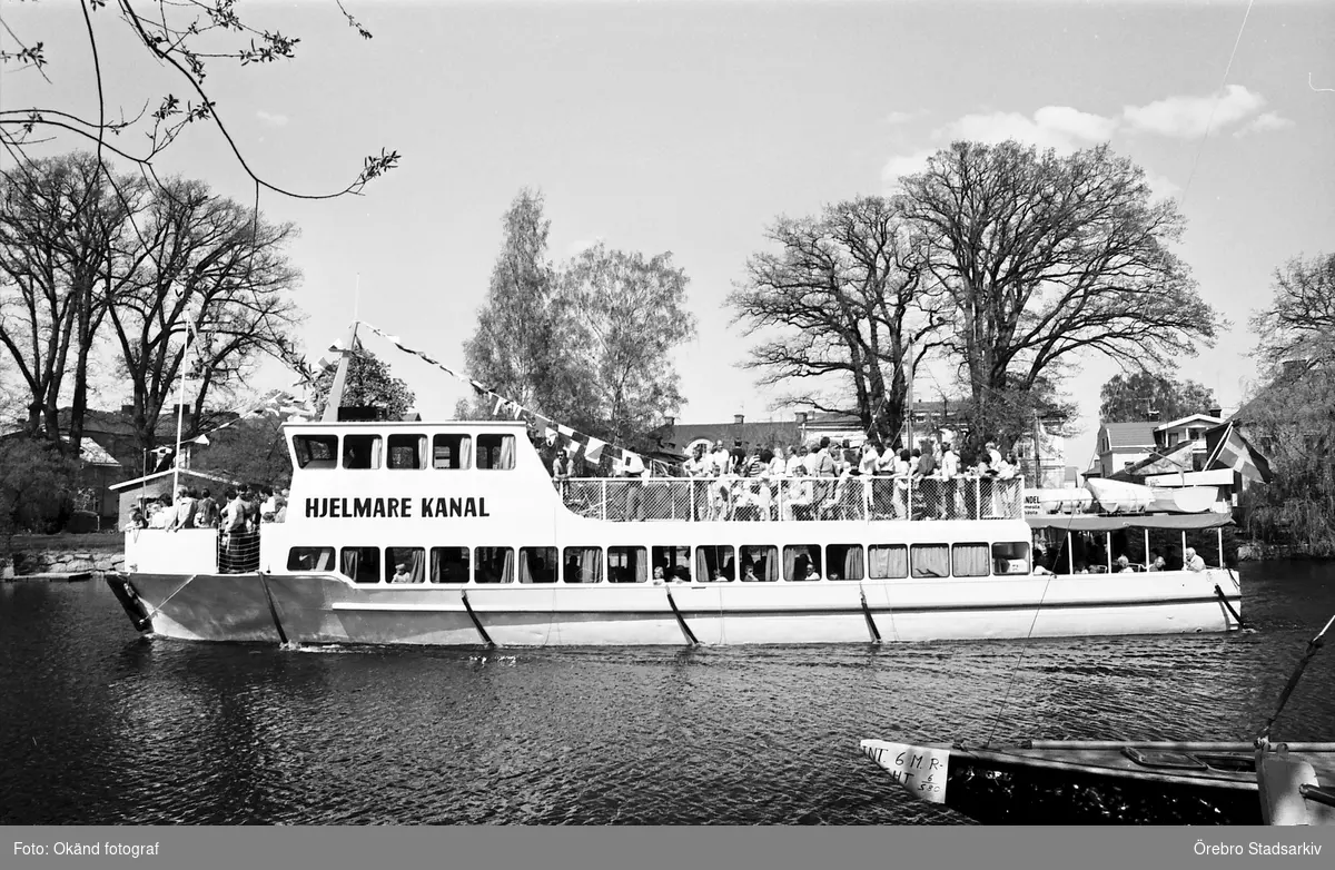 Turistbåten Hjelmare kanal