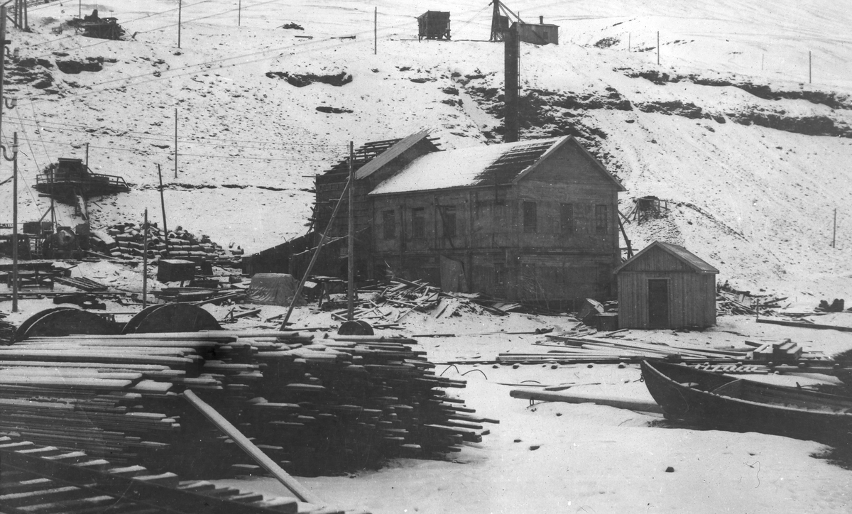 Kraftstasjonen under bygging Tekst med bildet: L.B. Nye kraftstation under bygning. 1921. 1921. Ny kraftstat. under bygning.