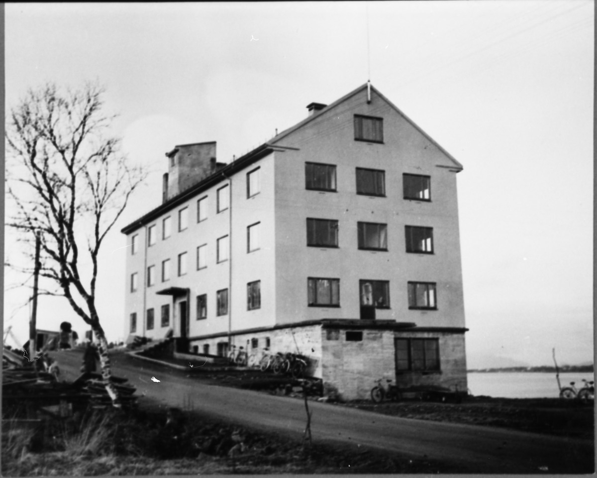 Administrasjonsbygningen til Vesteraalen Dampskibsselskab på Stokmarknes