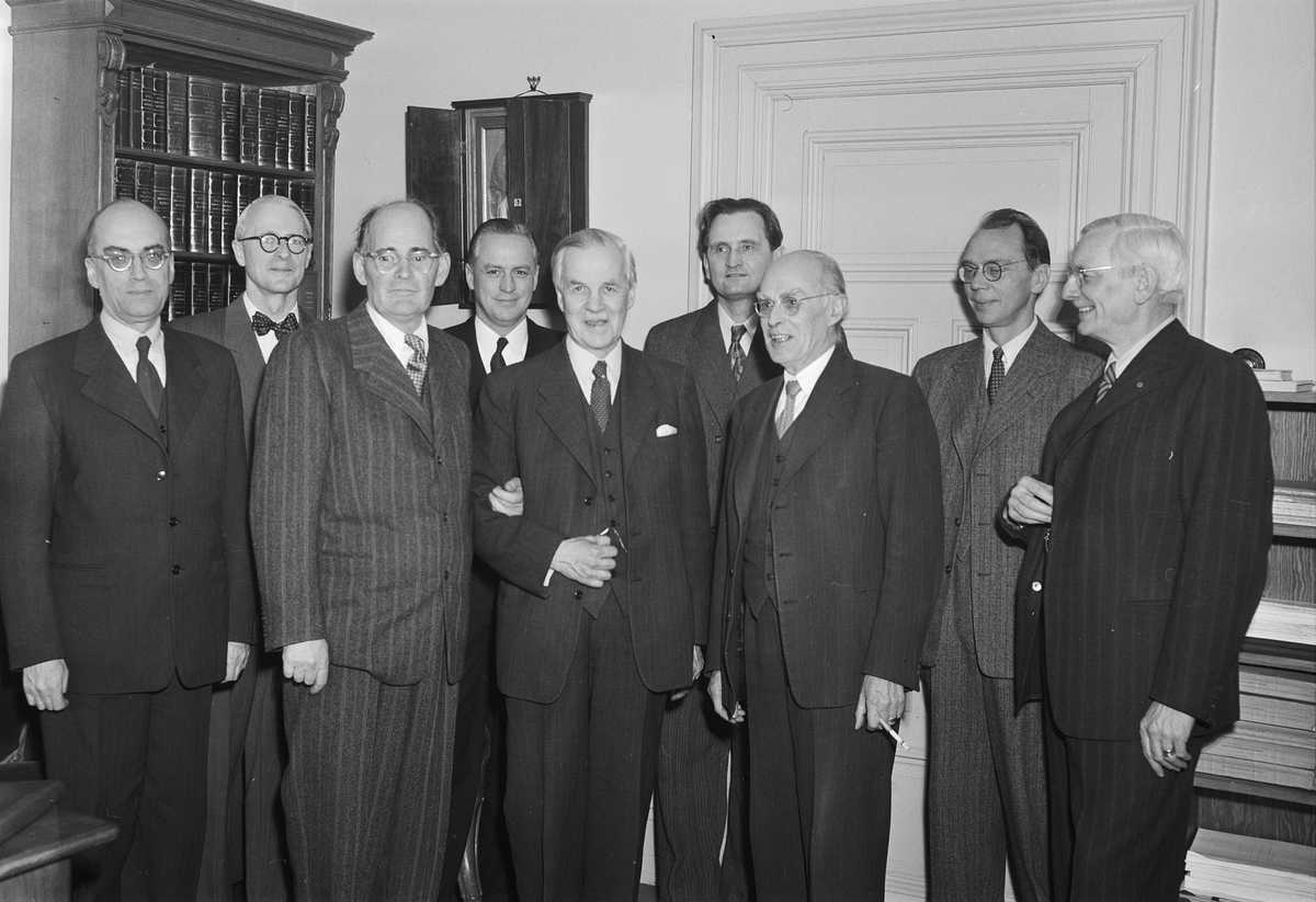 Akademisekreterare Häggquist med flera, Uppsala 1951